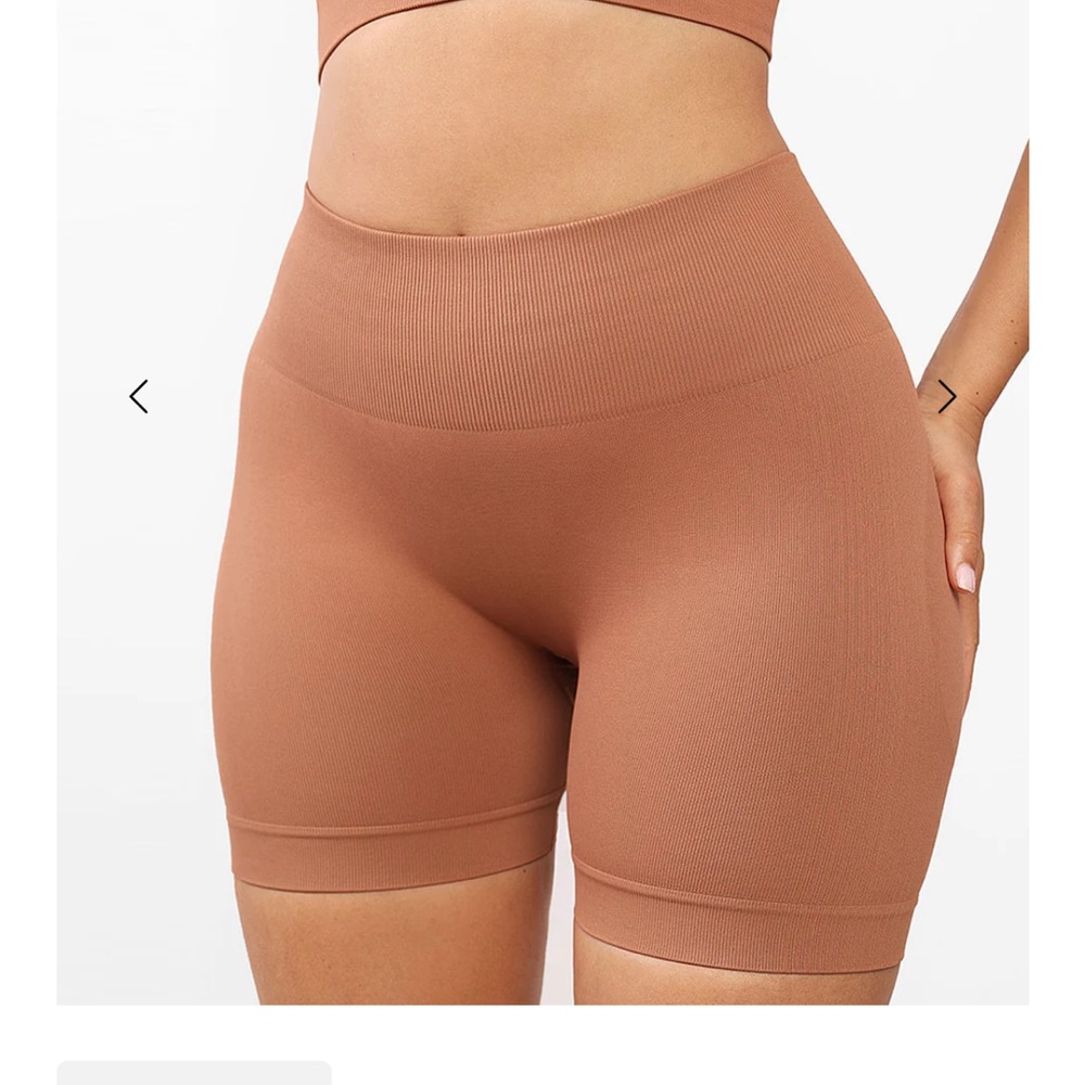 Women's Tan Activewear Set - Picture 3 of 8